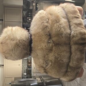 Fox Fur Luxurious 3pcs NWOT Genuine Hat, Cape and Scarf